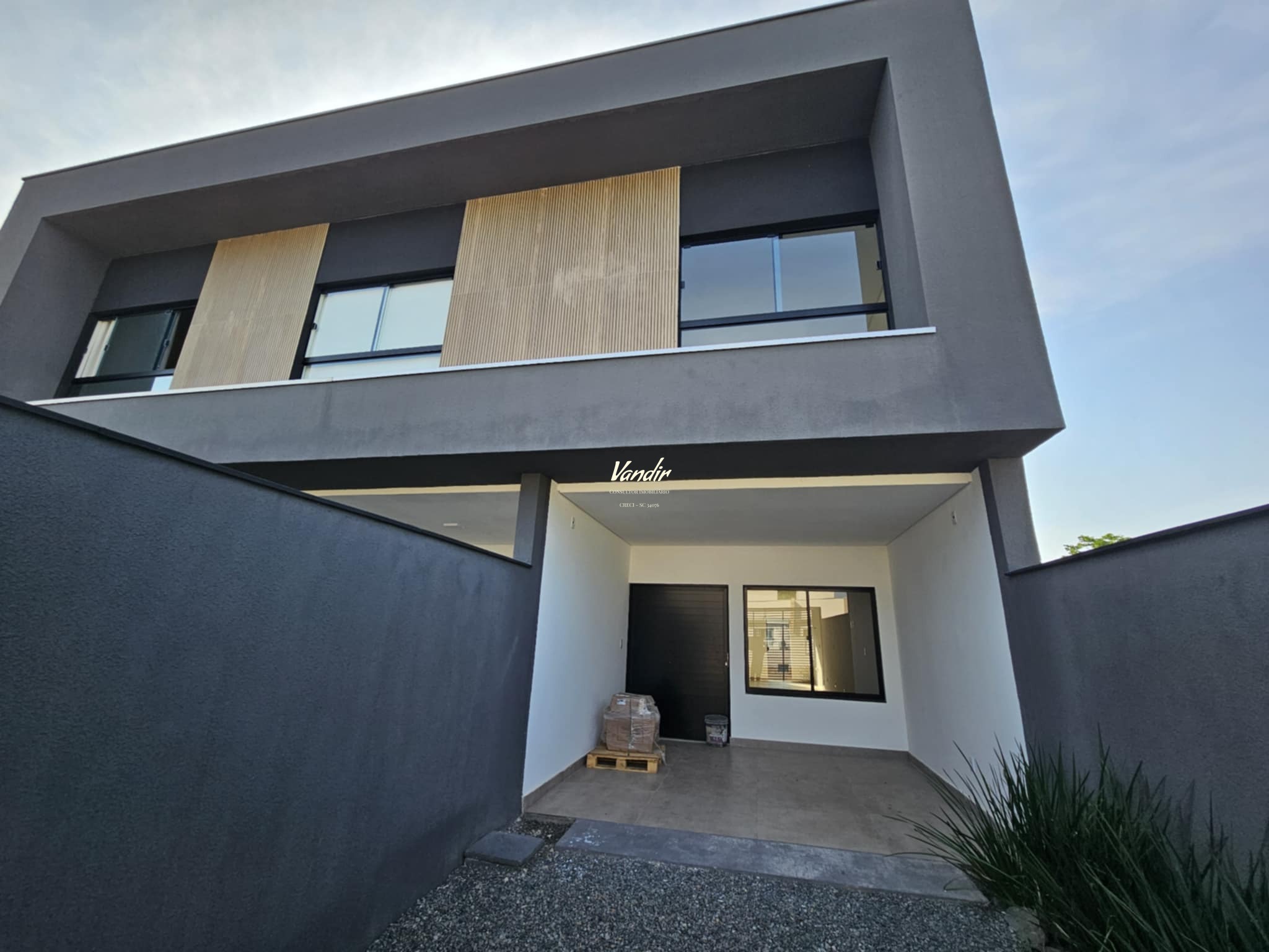 Sobrado Bairro Itacolomi Balneário Piçarras SC